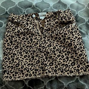 Cotton Candy La cheetah print skirt